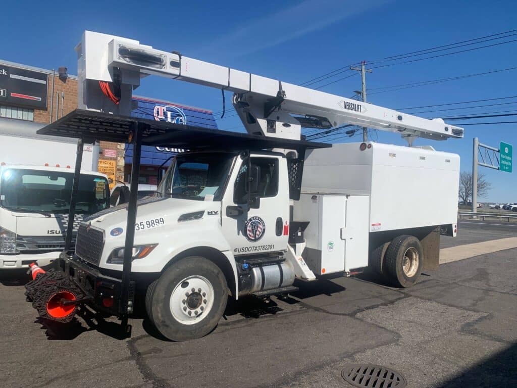 bucket truck outside